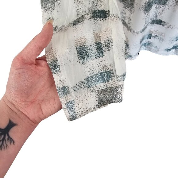 RW&Co. White Green Checkered Long Sleeve Button Up Blouse Sz XS - Picture 3 of 9